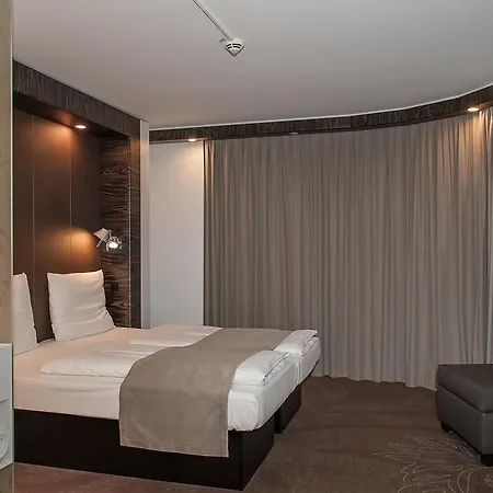 Otel City-sued 3*